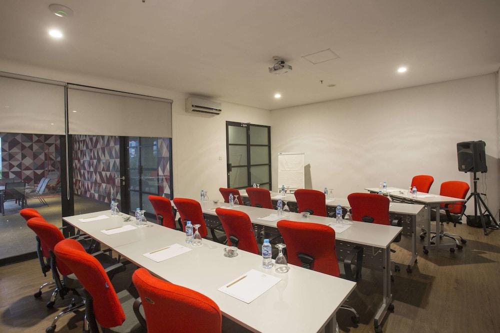 Liberty Hotel Thamrin Jakarta Ngoại thất bức ảnh